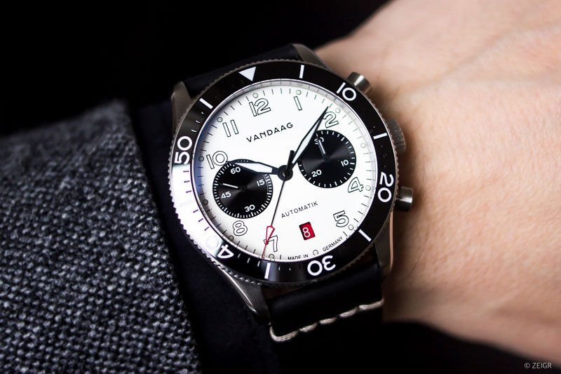 replica VANDAAG-Schallmauer-Automatik-Chronograph-2022-Panda-1538